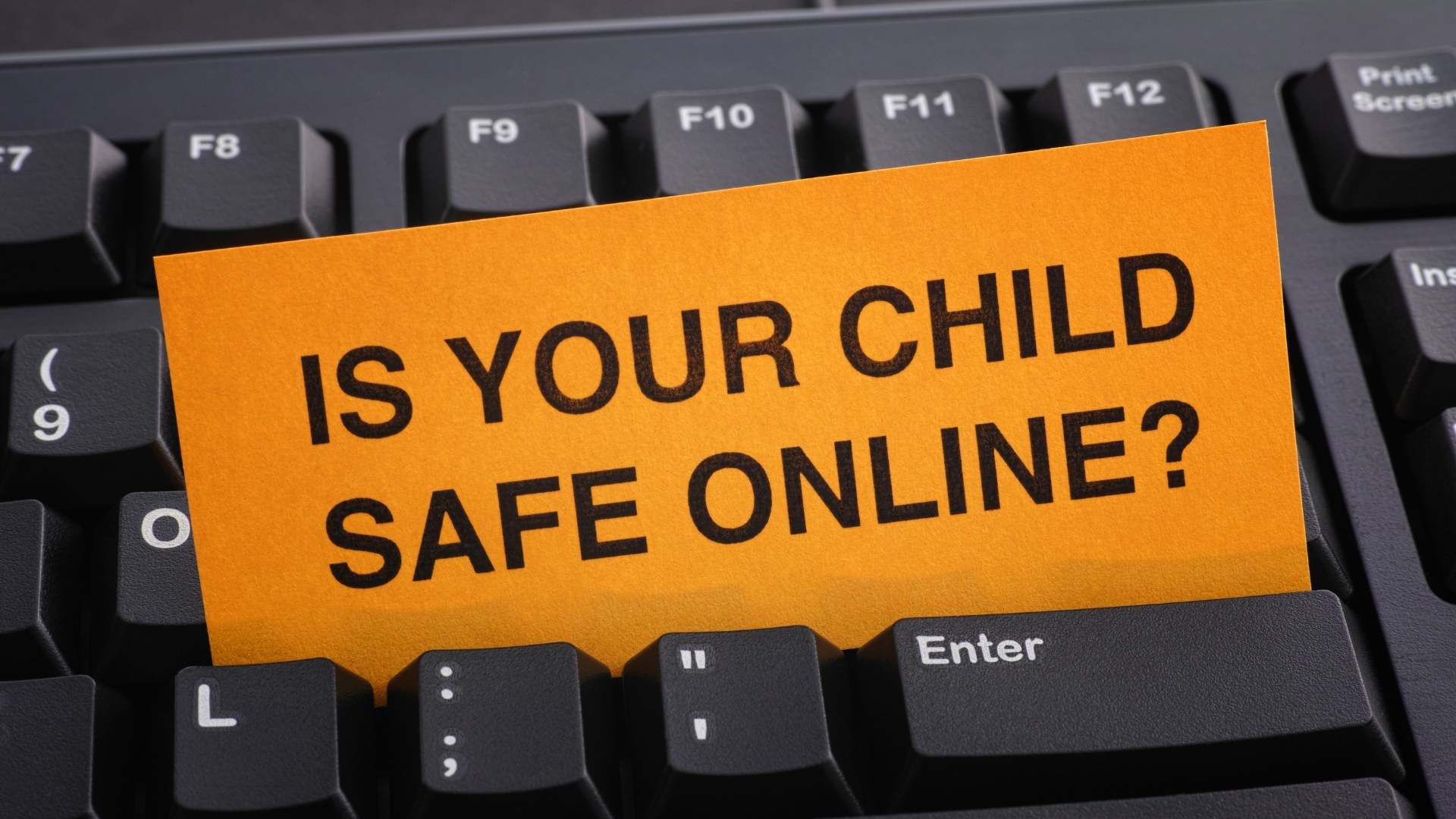 Featured image for 15 Guidelines to Keep Your Kids Safe Online